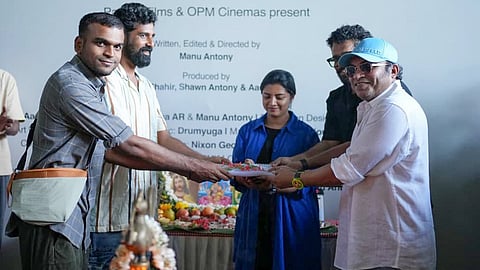 Pooja ceremony of editor Manu Antony's directorial debut, headlined by Soubin Shahir and Lijomol Jose