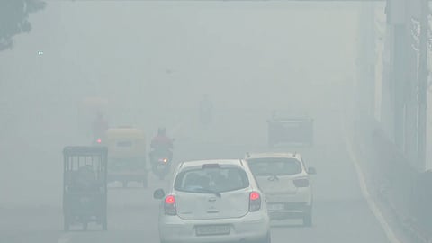 A view from ITO as the area is covered in smog due to very poor Air Quality Index (AQI) levels in New Delhi on Tuesday.