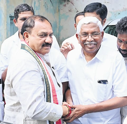 TJS announced its support to the Congress candidate after TPCC president B Mahesh Kumar Goud met its chief Prof Kodandaram at the party’s office in Nampally.