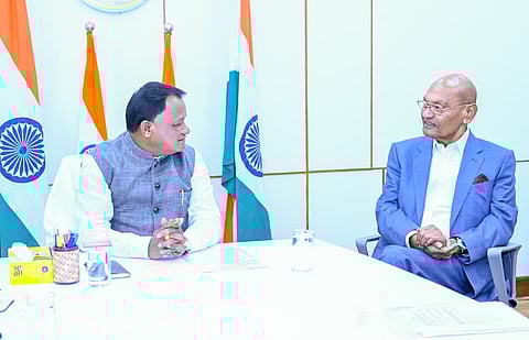 Odisha Chief Minister Mohan Charan Majhi with Vedanta Group chairman Anil Agarwal (Photo | Special arrangement)