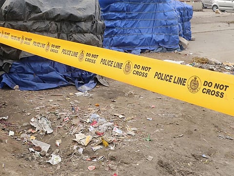 Locals staged a demonstration and gheraoed the policemen, preventing them from taking away the body for post-mortem examination.