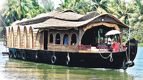 Water quality tests from houseboat discharges revealed dangerously high pollution levels, including extreme biochemical oxygen demand (BOD up to 1,600 mg/L) and bacterial contamination.