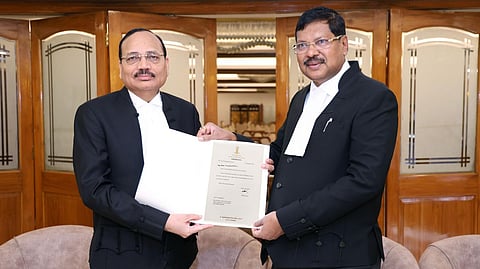 Incumbent CJI B R Gavai (right) with CJI-designate Justice Surya Kant.