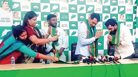 Panda was welcomed back to the BJD by senior general secretary Dibya Shankar Mishra at the Sankha Bhawan here.