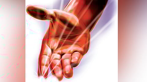 The initiative began with a symbolic gesture: Panakkad Sayyid Sadiq Ali Shihab Thangal made the first contribution.