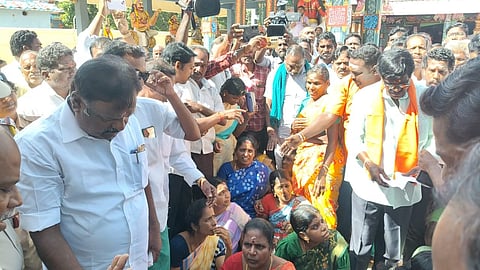 Cuddalore police, under district SP S Jeyakumar, detained several protesters, including BJP district president Agni Krishnamurthy, on Wednesday.