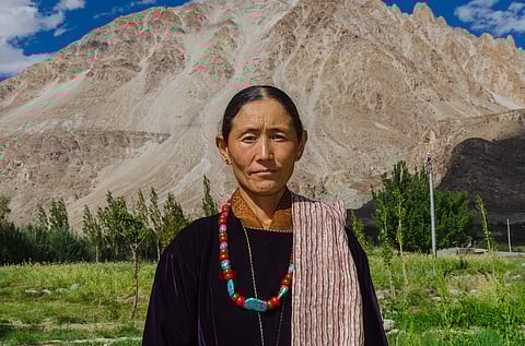 A photo of a village woman captured by Manou on his Himalayan tour