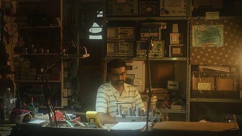 Sakré at the Shortwave Radio Museum