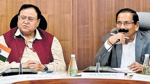 Chief Secretary K Vijayanand (R) NITI Aayog member VK Saraswat at the inaugural meeting of the AP Green Hydrogen Valley Advisory Board on Thursday.