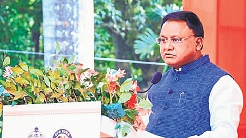 CM Mohan Charan Majhi addressing the 150th anniversary event of ‘Vande Mataram’, at Lok Seva Bhawan on Friday.