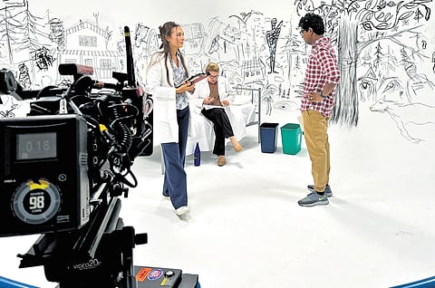 The film follows Jordan Reynolds (played by Hunter Kohl), an ex-convict who takes up a job as a pizza delivery agent after his release from prison.