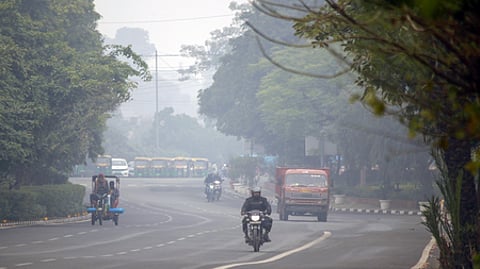 By the end of this week, the IMD has predicted the maximum temperature to be around 31–33°C.