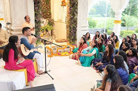 A bhajan jam session in Indore with western instruments being performed by a satsang troupe