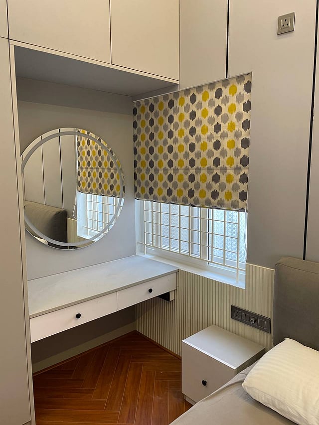 Roman blinds made out of digital printed fabrics by Linens Studio