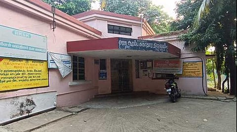 The parents waited for almost 1.5 hours to get an ambulance for shifting the newborn from Thimiri PHC to Walajapet GH