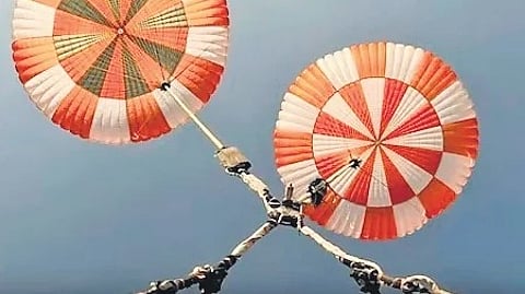 The main parachutes are deployed in a step-by-step process where the parachute will open partially, which is called reefing, and then will fully open after a predetermined period.
