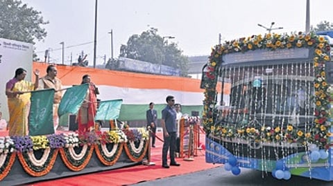 Delhi Chief Minister Rekha Gupta flags off new EV buses at the Maharana Pratap ISBT Kashmiri Gate, in New Delhi on Thursday.