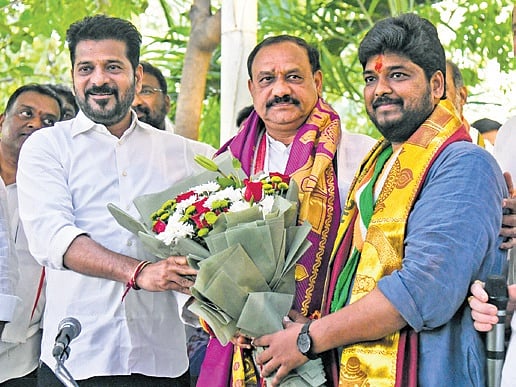 Chief Minister A Revanth Reddy and TPCC chief B Mahesh Goud congratulate Naveen Yadav on Friday | Vinay Madapu