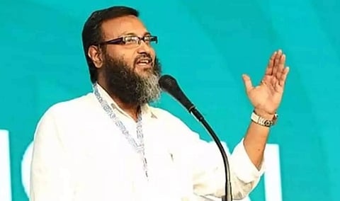 The re-entry of T K Ashraf, the health standing committee chairman in the outgoing council of the Kochi corporation, into the Indian Union Muslim League (IUML) has triggered differences,