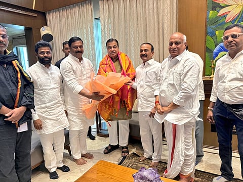 The MP met Gadkari in Nagpur and submitted three separate letters requesting direct sanction, citing delays at the state level.