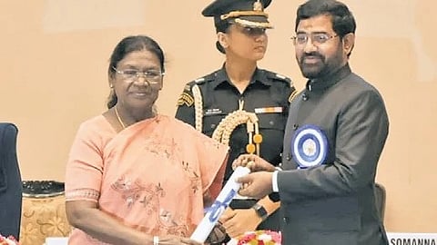 HMWSSB MD K Ashok Reddy receives award from President Droupadi Murmu