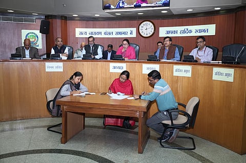 At a meeting of the Standing Committee, the civic body appeared unprepared, with officials unable to respond to basic questions raised by councillors across party lines.