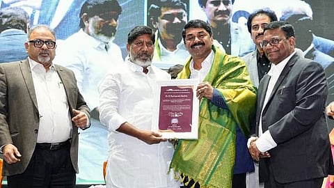 Deputy Chief Minister Bhatti Vikramarka Mallu released the souvenir, felicitated alumni during the JNTU Diamond Jubilee inaugural program