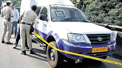 By the end of the first 24 hours, the accused persons and vehicles used in the heist had been identified.