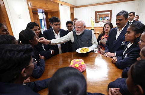 Modi hand-fed ladoos to each cricketer and spoke to them individually.