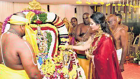 Dokiparru Mahakshetram celebrated its 10th anniversary with the grand performance of Sri Srinivasa Kalyanam on Friday.