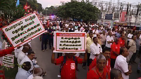 Condemning the new labour codes, the CPI, CPM, VCK, and other organisations staged a demonstration in the city.