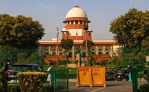 SC sets aside Bombay HC order jailing housing society director over ‘dog feeders’ mafia circular