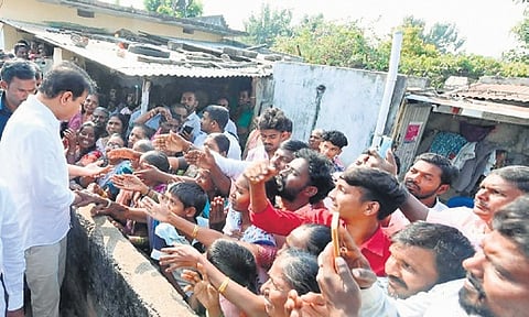 The former minister visited the family of Uppula Mallayya who was allegedly killed by Congress activists in Lingampally village of Nutankal mandal in Suryapet district.