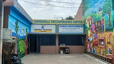 Kondapalli Experience Centre is being developed to showcase the globally acclaimed GI-tagged Kondapalli toys is nearing completion and is proposed to be made operational by Sankranthi.