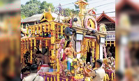 Distinctly decorated vehicle carrying ‘Thanka Anki’