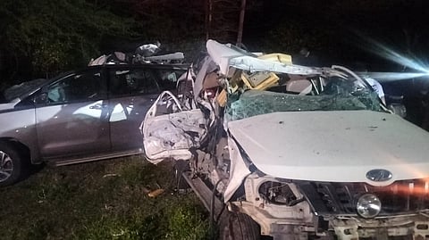 All seven occupants of the two cars were killed on the spot.