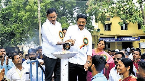 MP Kesineni Sivanath (Chinni) and MLA Gadde Ramamohan have said that Chief Minister N Chandrababu Naidu is working with a clear vision to develop Andhra Pradesh, giving special priority to sportspersons across the state.