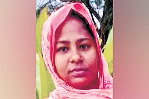 As Muneera was preparing to leave for work, Abdul confronted her, demanding money. When she stood her ground and refused to hand over her hard-earned wages to fuel his addiction, the situation turned lethal.