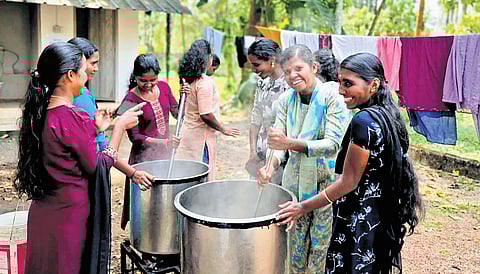 Fabrics came alive in turmeric yellow, sappanwood red, henna green and indigo blue.