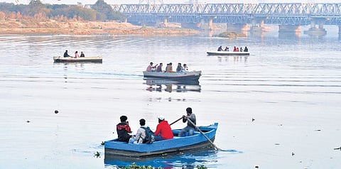 People enjoy boating at Yamuna Bazar Ghat as air quality improves.
