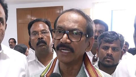 AICC in-charge for TN Girish Chodankar.