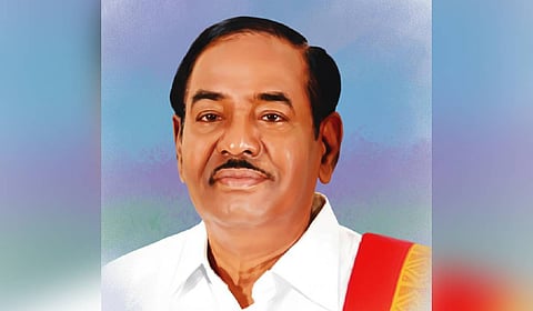 veteran DMK leader and party's High Level Working Committee member L Ganesan passed away at 92.