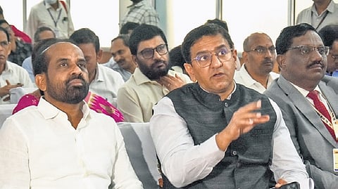 Medical and Health Minister Satyakumar Yadav and Secretary to the department of Health Saurabh Gaur IAS during the state level meeting.