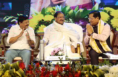 Former Vice-president M Venkaiah Naidu officially inaugurated Lighthouse Festival organised by the Union Ministry of Ports, Shipping and Waterways that commenced on a grand note in Visakhapatnam on Friday.
