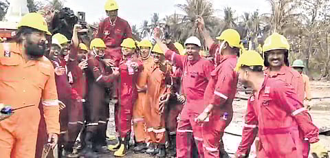 The blowout occurred while contractor M/s Deep Industries Limited was re-drilling the well.