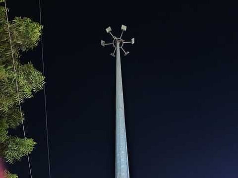 The high mast light under repair in front of Thoothukudi collectorate on the Thoothukudi - Tirunelveli National Highways (NH).