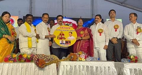 The State-level Yogi Vemana Jayanthi Celebrations 2026 were held in a grand and festive manner on Monday at Katarupalli village of Gandlapenta mandal in Kadiri constituency of Sri SatyaSai District.BC Welfare, Handlooms and Textiles Minister S. Savita was attended.