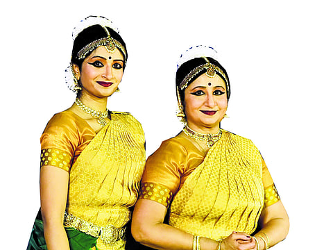 Dancing between worlds