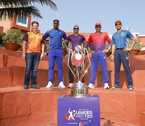 World Legends Pro T20 League Players with Trophy