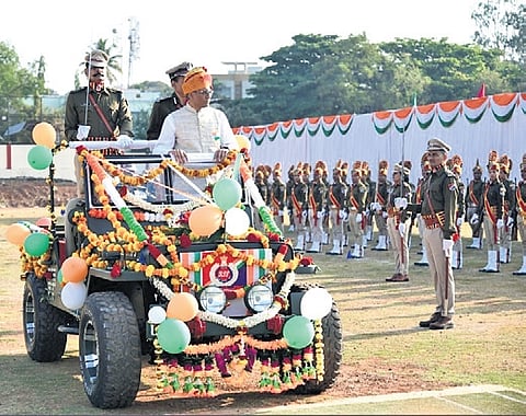 SWR GM Mukul Saran Mathur inspects the guard of honour during R-Day celebration in Hubballi on Monday